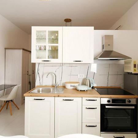 Apartment Frida Rab Banjol Ngoại thất bức ảnh